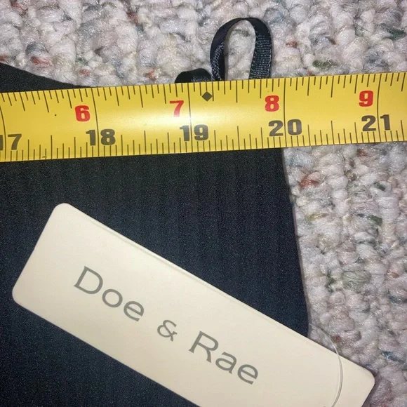 🧸 4FER BEBE, Doe and Rae shirt bundle - Picture 4 of 11